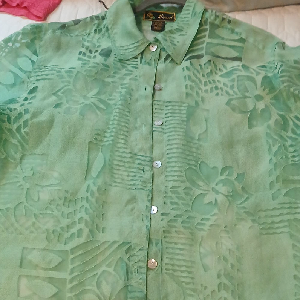 Mirasol Green Floral Blouse with Silky Sheen